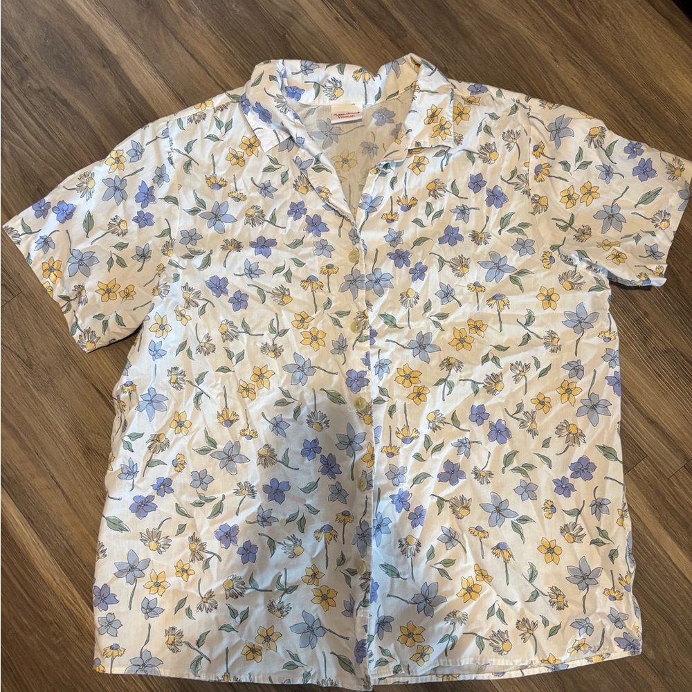 Bobbie Brooks Floral Woman’s Shirt
